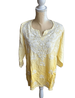 Women’s Yellow Ombre Embroidered Tunic Top Sz L New Silk Blend